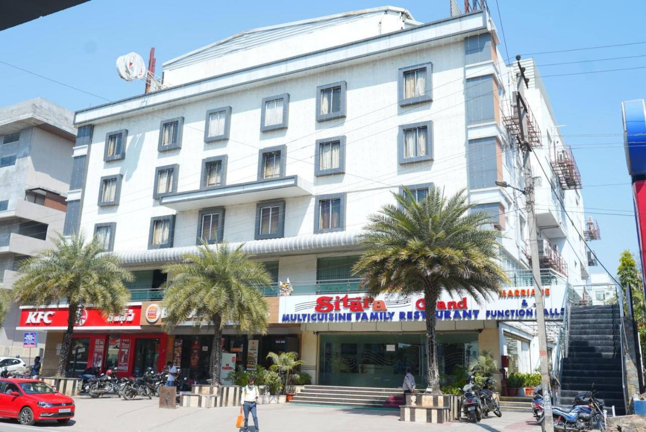Hotel Sitara Grand L.B. Nagar Haiderabad Buitenkant foto