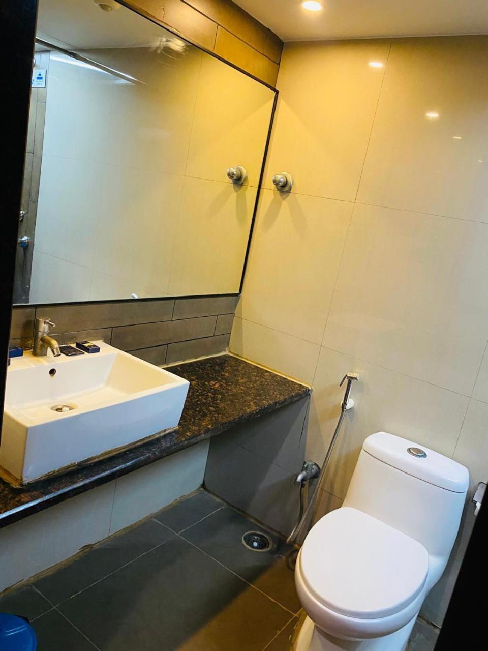 Hotel Sitara Grand L.B. Nagar Haiderabad Buitenkant foto